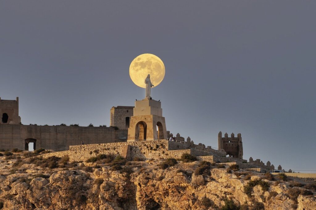 sculpture, moon, sunset-7776861.jpg